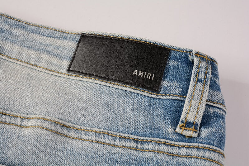 AMIRI Jeans #820 – Slim Fit Distressed Denim