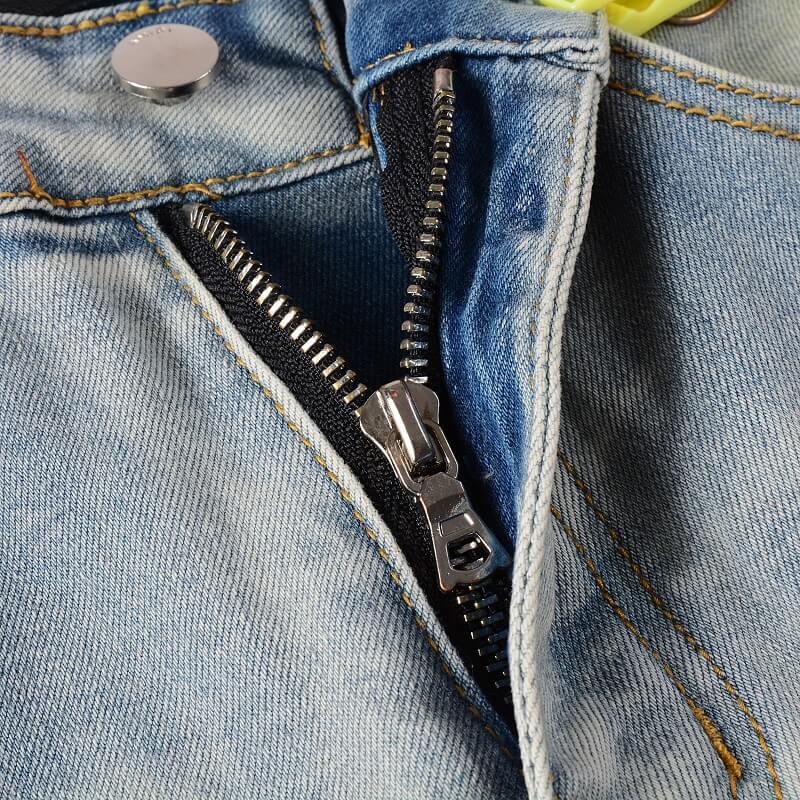 AMIRI Jeans #840 – Slim Fit Distressed Denim