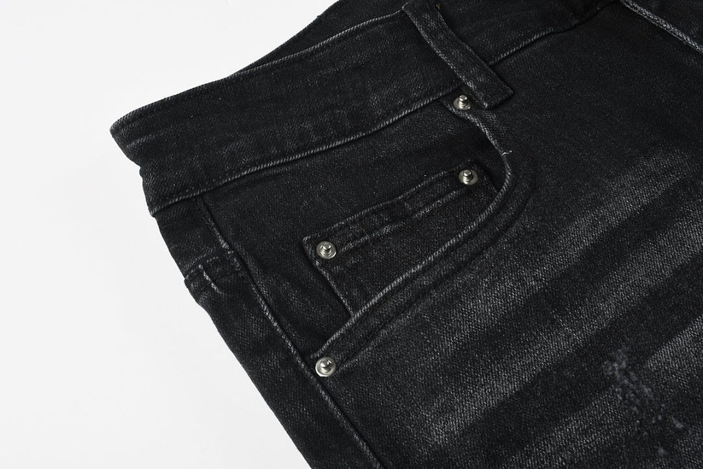 AMIRI Jeans A844