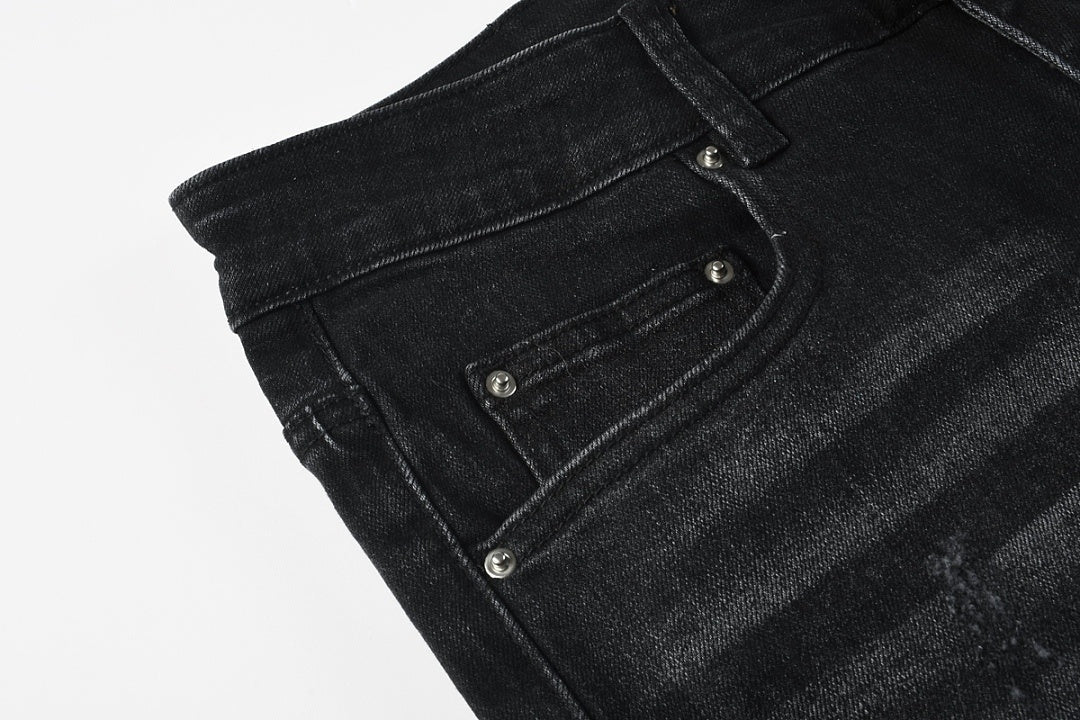AMIRI Jeans A844