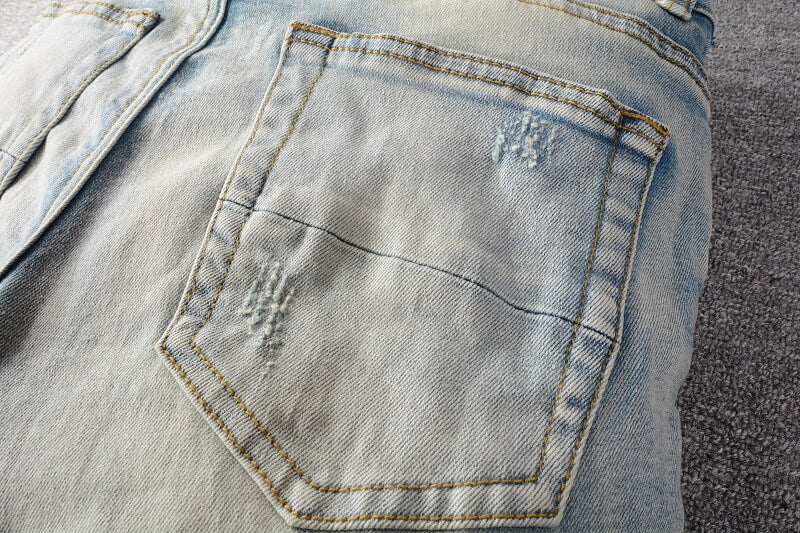 AMIRI Jeans #697 – Slim Fit Distressed Denim