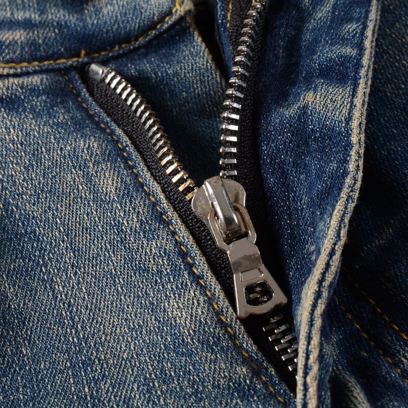 AMIRI Jeans 888