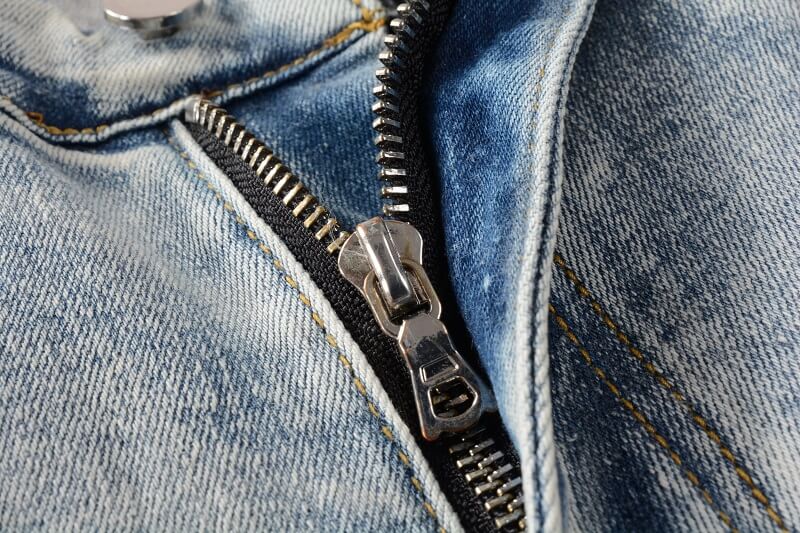 AMIRI Slim Fit Destroyed Jeans #810