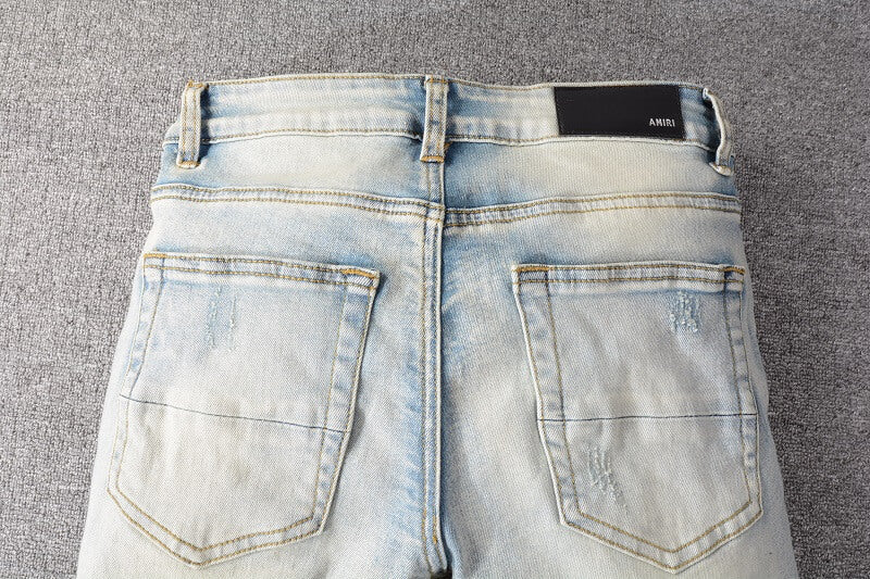 AMIRI Jeans #697 – Slim Fit Distressed Denim
