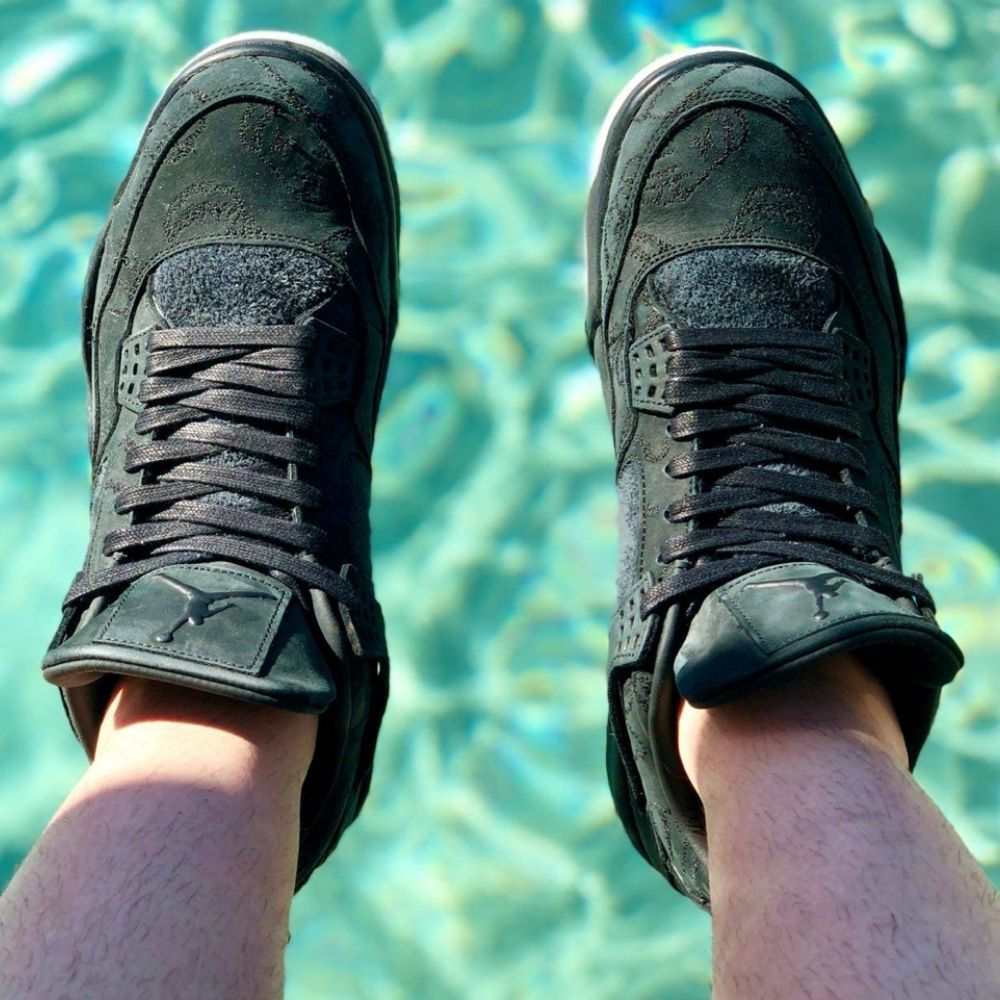 Air Jordan 4 Retro X Kaws Black
