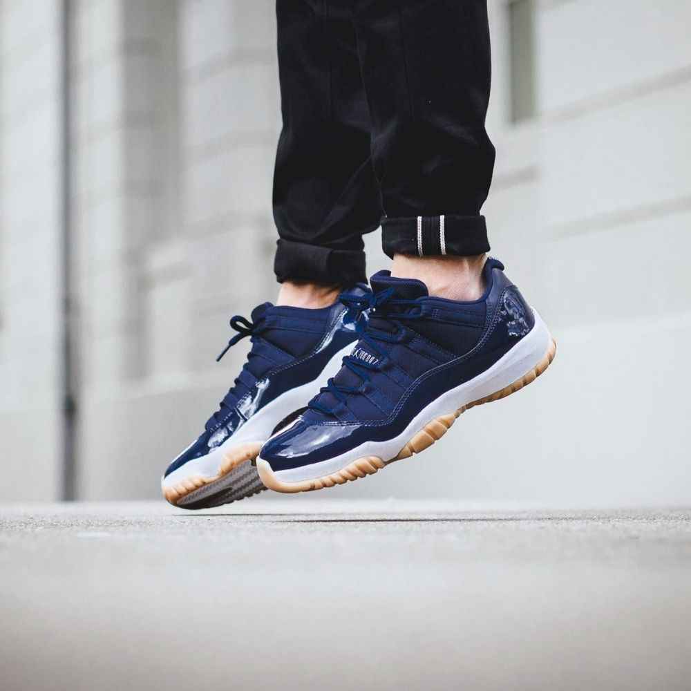 Air Jordan 11 Low Navy Gum