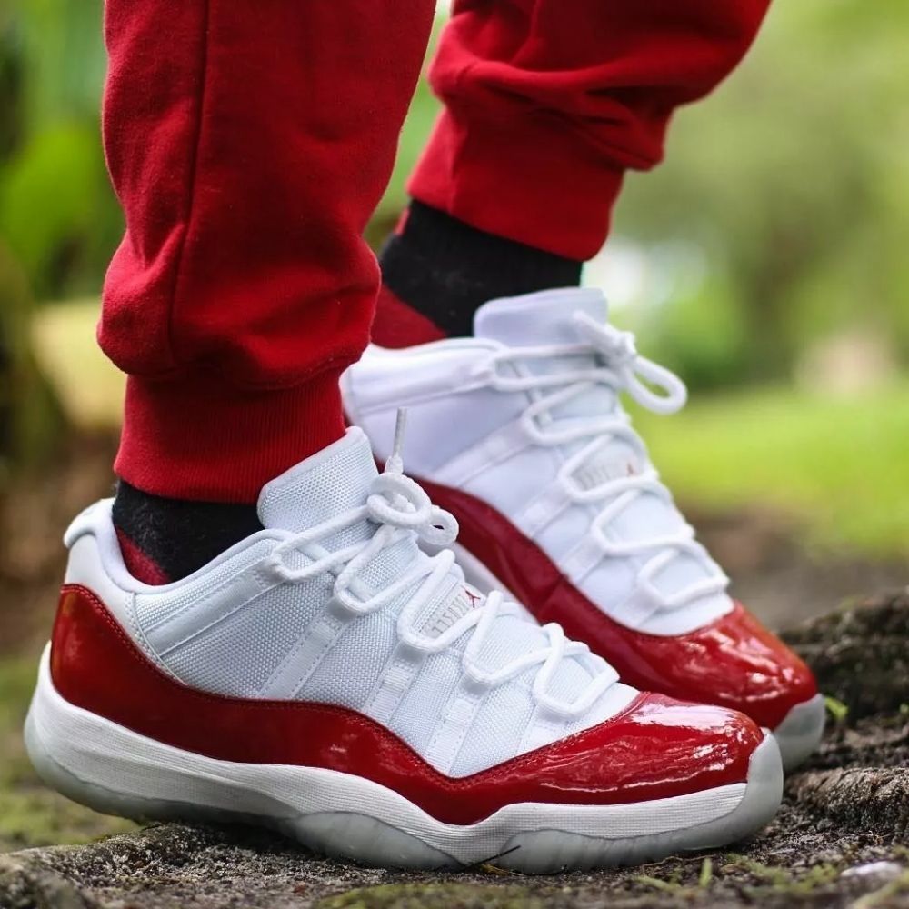 Air Jordan 11 Retro Low Cherry Varsity Red 2016