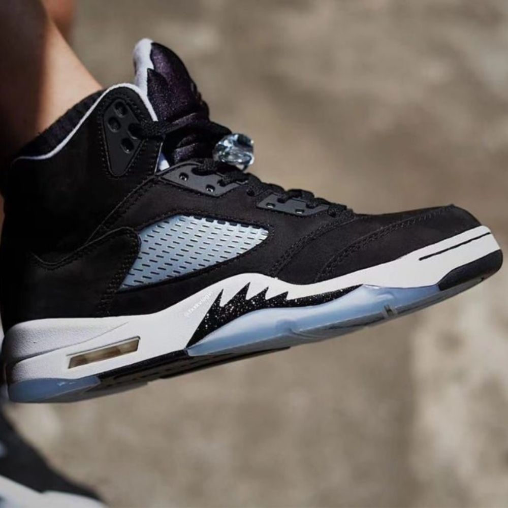 Air Jordan 5 Retro Oreo Black White 2021