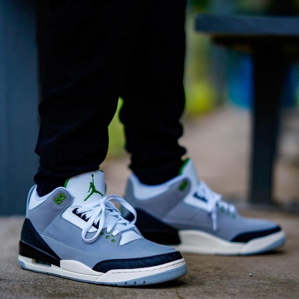 Air Jordan 3 Retro Chlorophyll Grey Black