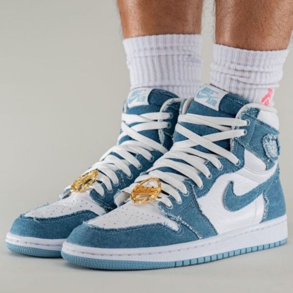 Air Jordan 1 Retro High OG Denim Blue