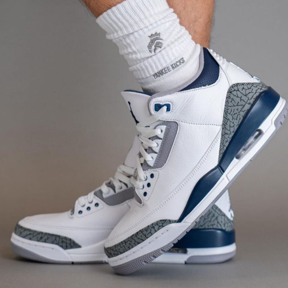 Air Jordan 3 Retro Midnight Navy
