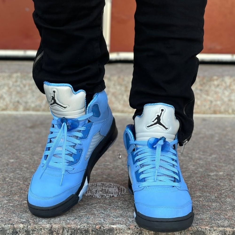 Air Jordan 5 Retro UNC University Blue