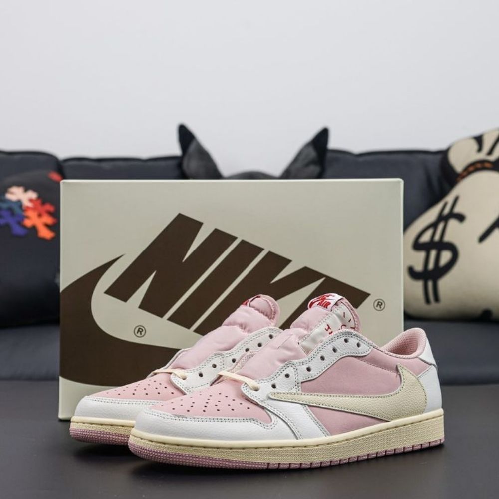 Air Jordan 1 Retro Low OG SP x Travis Scott Sail Shy Pink