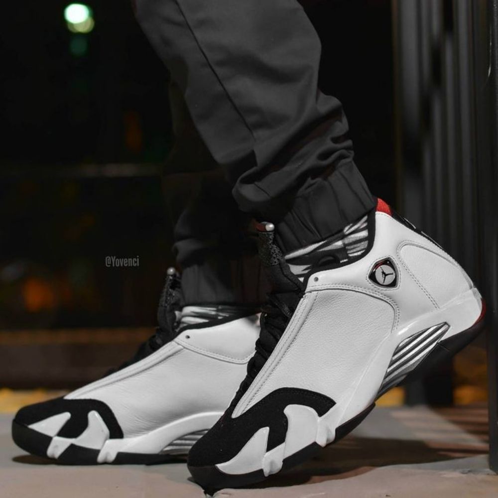 Air Jordan 14 OG Black Toe White Black Varsity Red