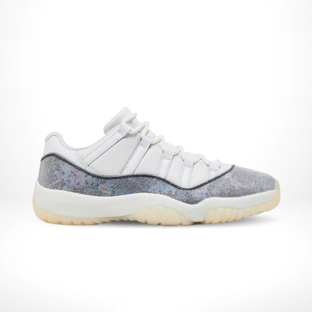 Air Jordan 11 Retro LNY Grey Summit White