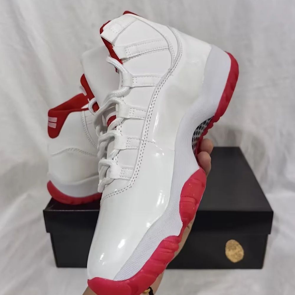 Air Jordan 11 Retro Varsity Red Bottom