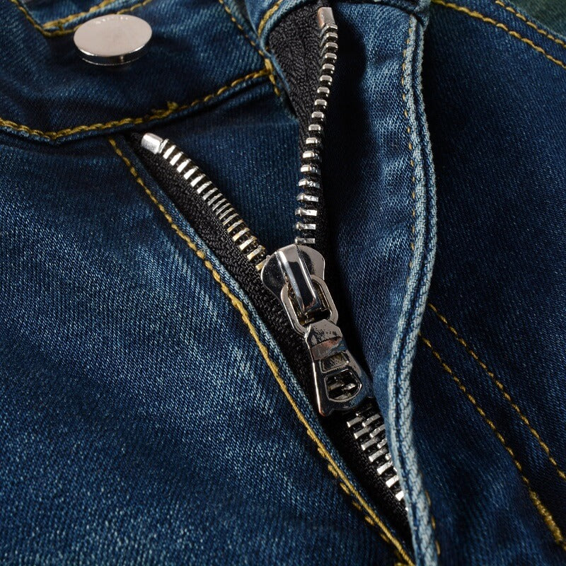 AMIRI Jeans #838 – Slim Fit Distressed Denim
